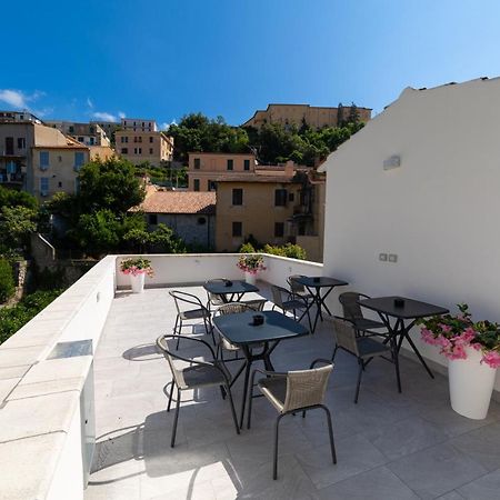 Numisia Guest House Terracina Dış mekan fotoğraf