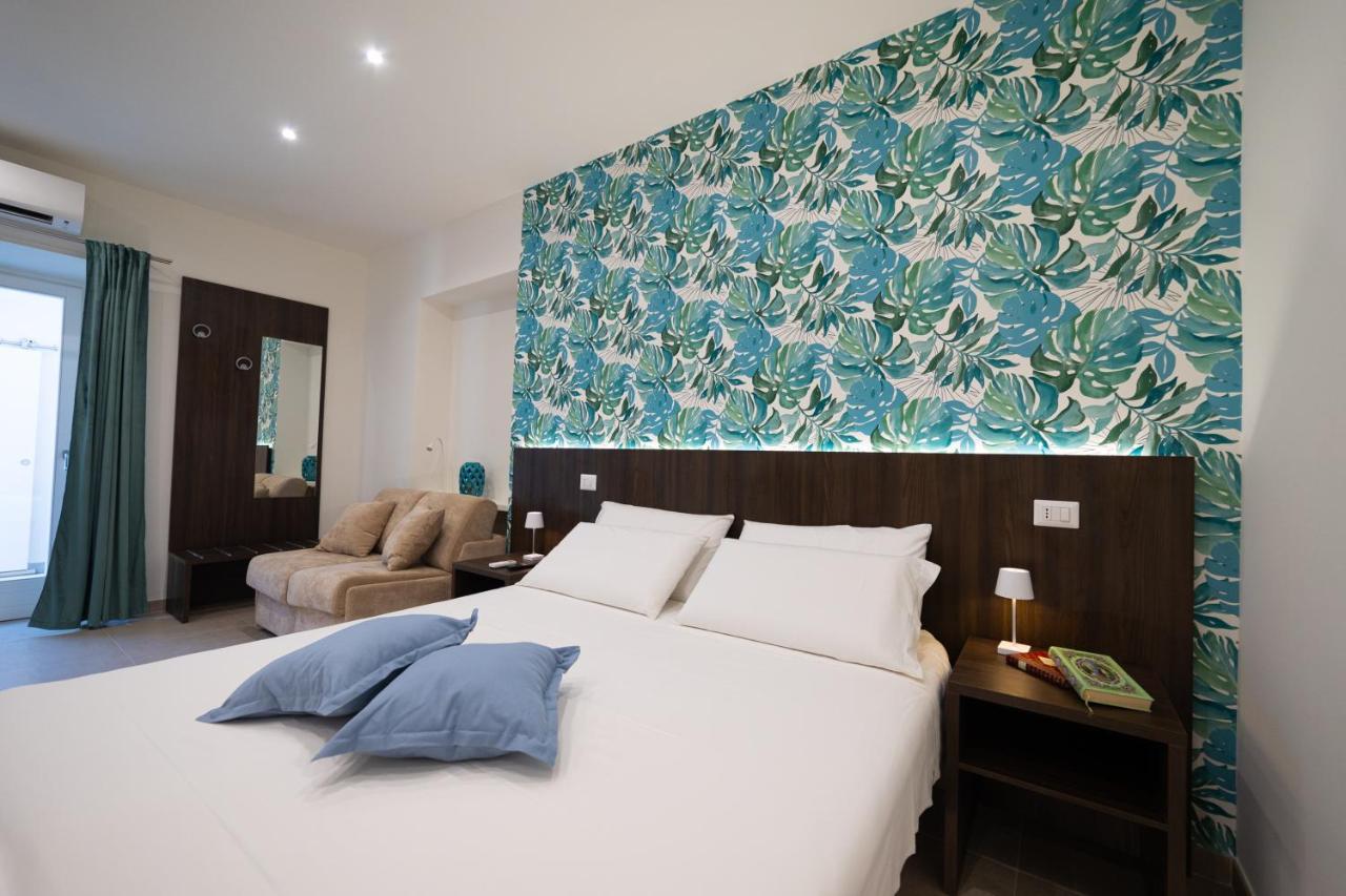 Numisia Guest House Terracina Dış mekan fotoğraf