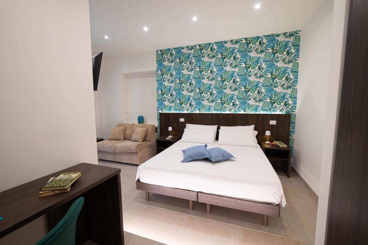 Numisia Guest House Terracina Dış mekan fotoğraf