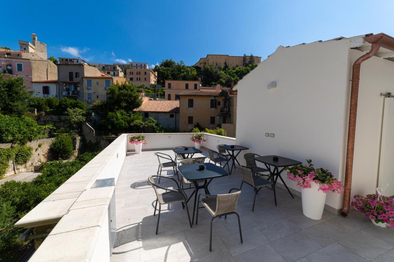 Numisia Guest House Terracina Dış mekan fotoğraf